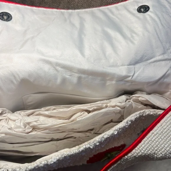 Beaded tomato purse - Picture 4 of 4